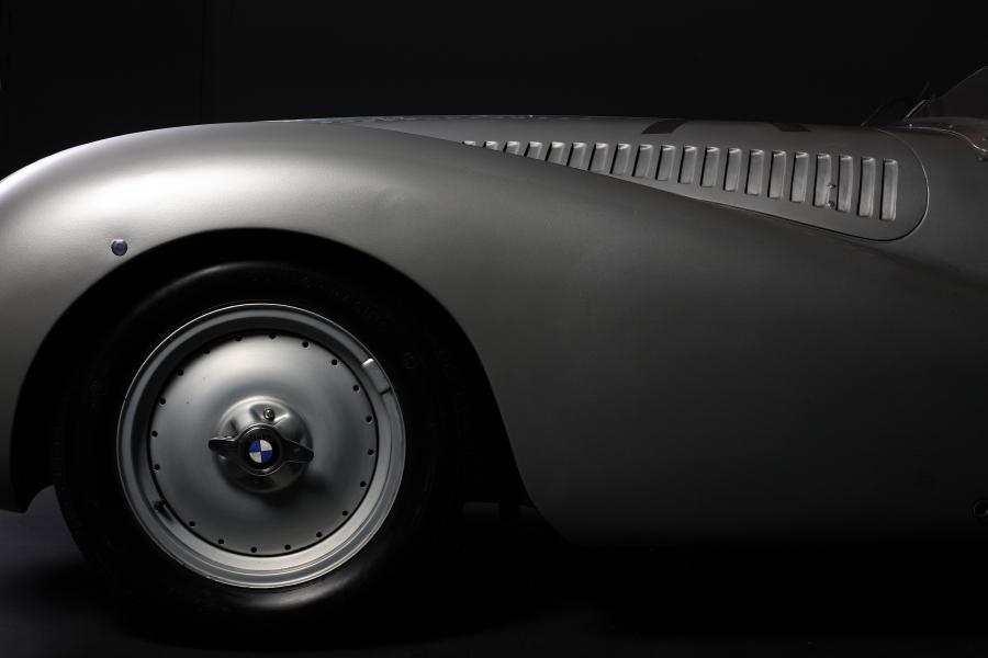Детали экстерьера BMW 328 Bugelfalten Mille Miglia (85032) 1939 года  (фото 45 из 74)